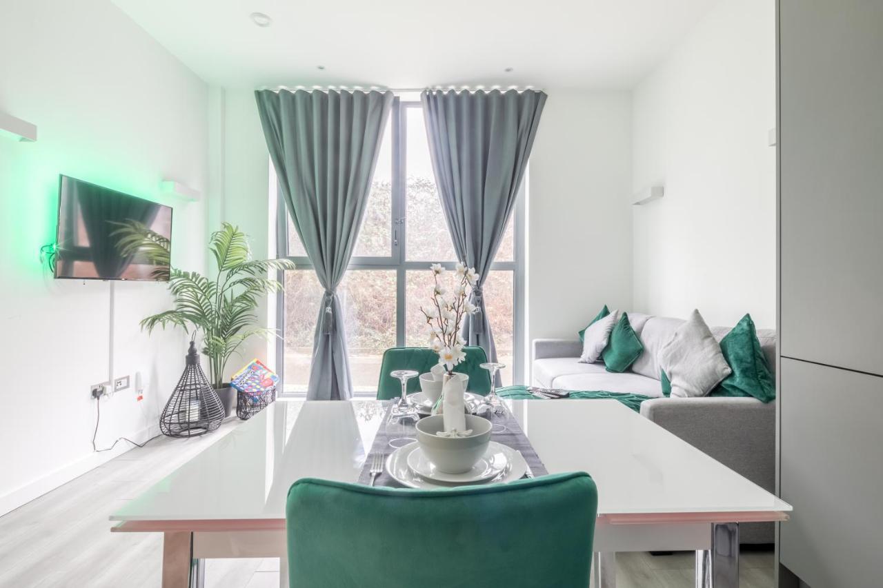 מילטון קינס Elegant Apartment מראה חיצוני תמונה